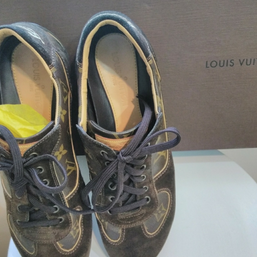 Louis Vuitton Sneakers